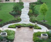 Quartzite Irregular Meandering Walkway