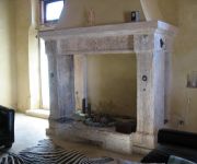 Antique Mediterranean Mantle